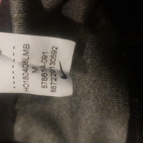 Nike Indy Sports Bra Size M Gray/Blk + 2 FREE Sports Bras EUC - Picture 9 of 11